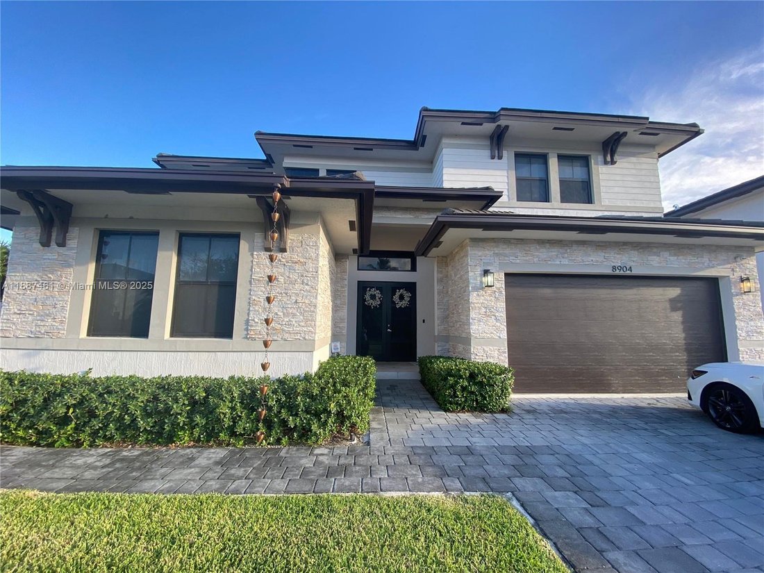 House in Miami, Florida, United States 1 - 16635884