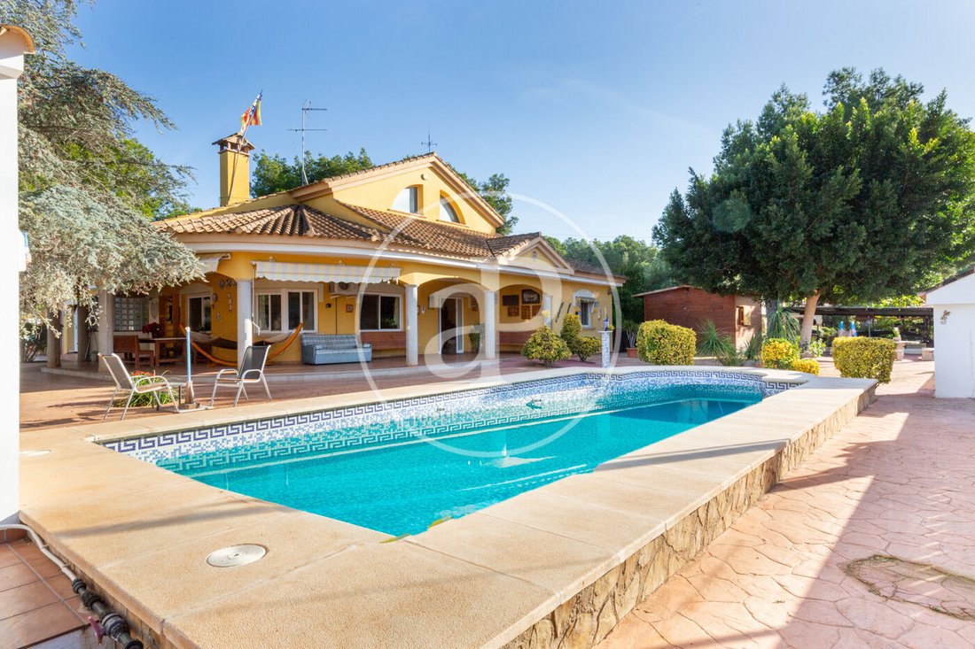 Villa in Serra, Valencian Community, Spain 1 - 16642504