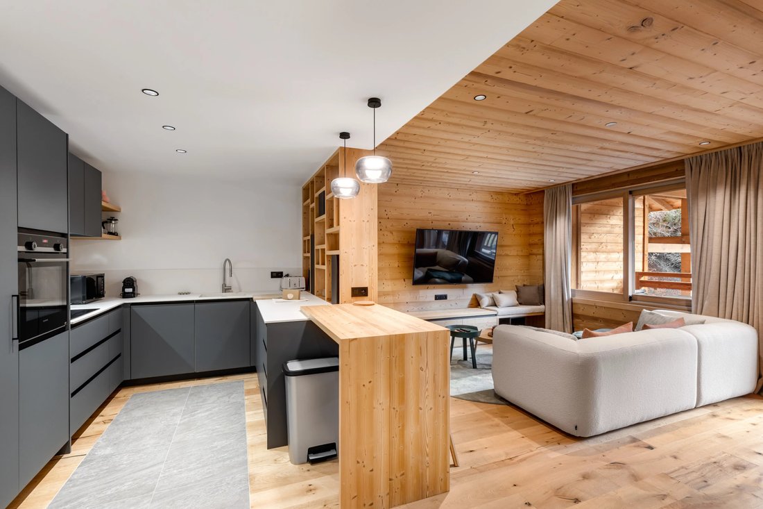 Chalet in Le Grand-Bornand, Auvergne-Rhône-Alpes, France 1 - 16629563