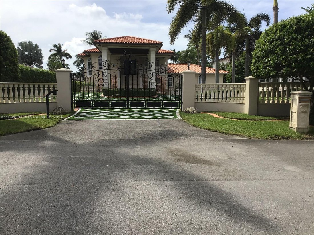 House in Miami, Florida, United States 1 - 16636293