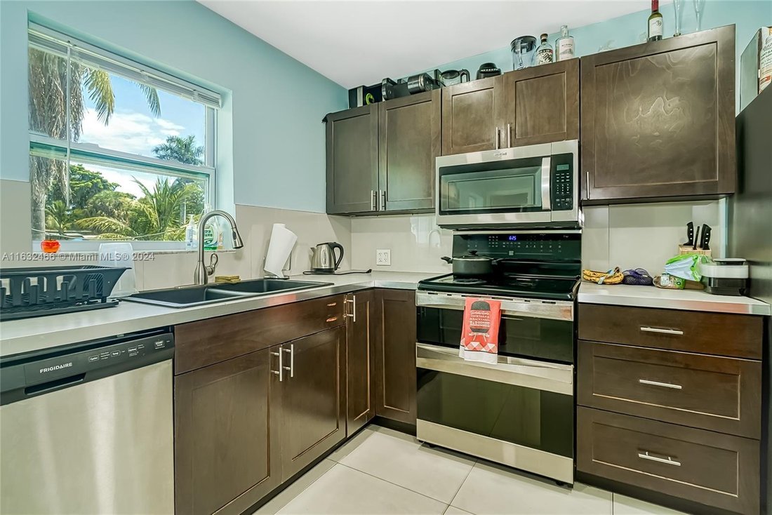 House in Hallandale Beach, Florida, United States 4 - 16638977