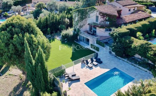Villa in Riquebonne-Ferratone-Pizou, Vallauris, France 1