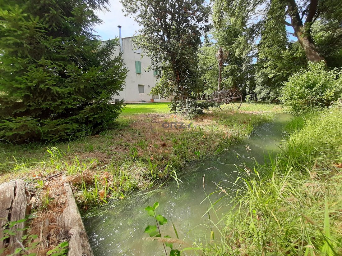 Country House in Mouriès, Provence-Alpes-Côte d'Azur, France 4 - 16628871