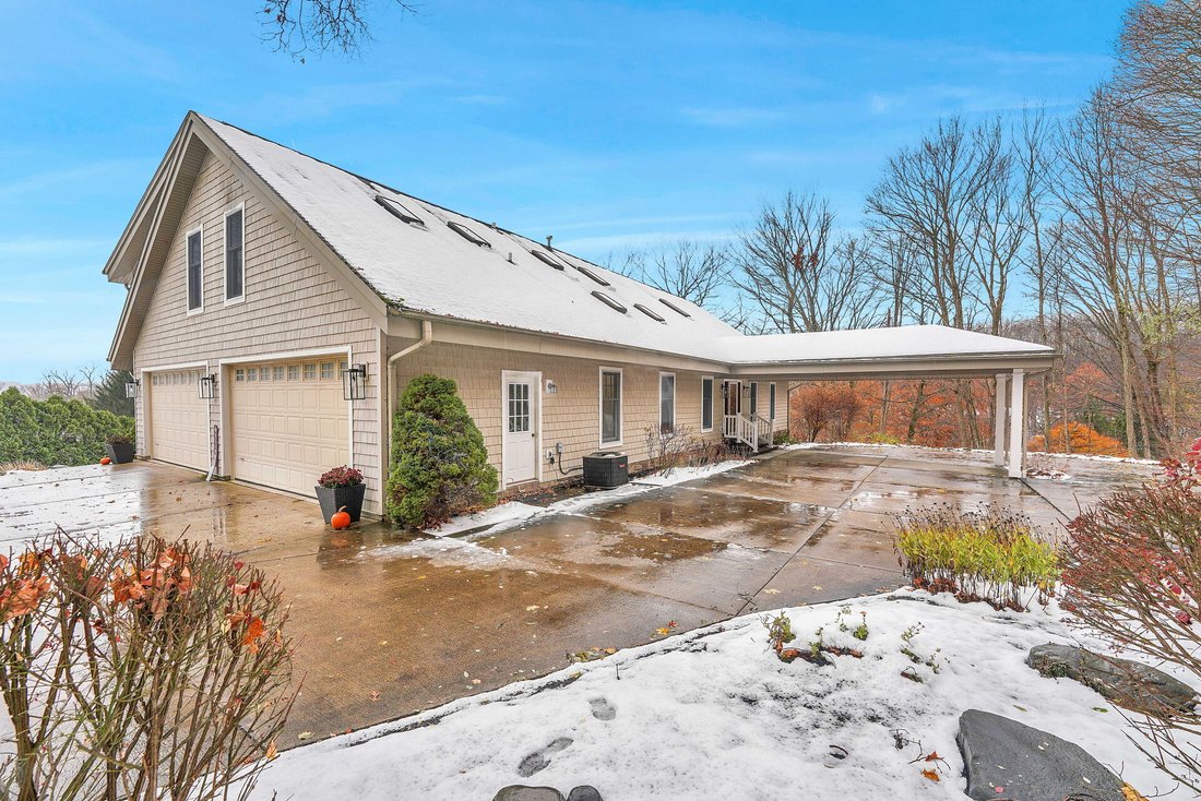 House in Bemus Point, New York, United States 5 - 16629369