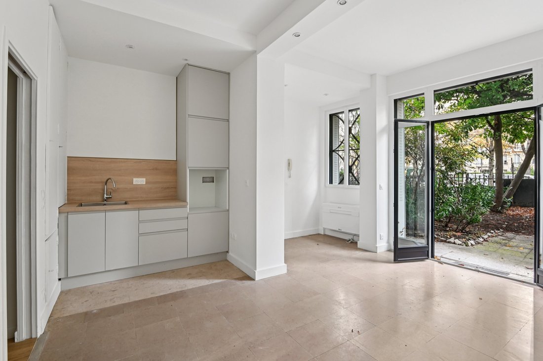 Apartment in Vaugirard-Parc des Expositions, Paris 15e Arrondissement, Paris 1 - 16642548