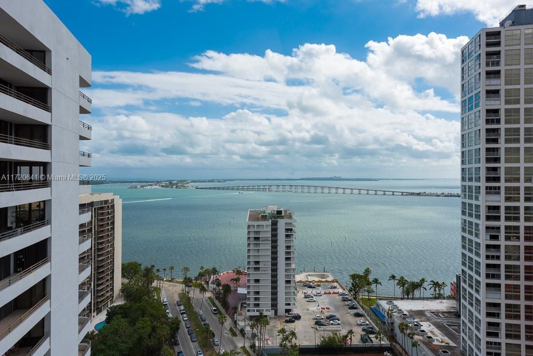 Condo in Miami, Florida, United States 3 - 16639104