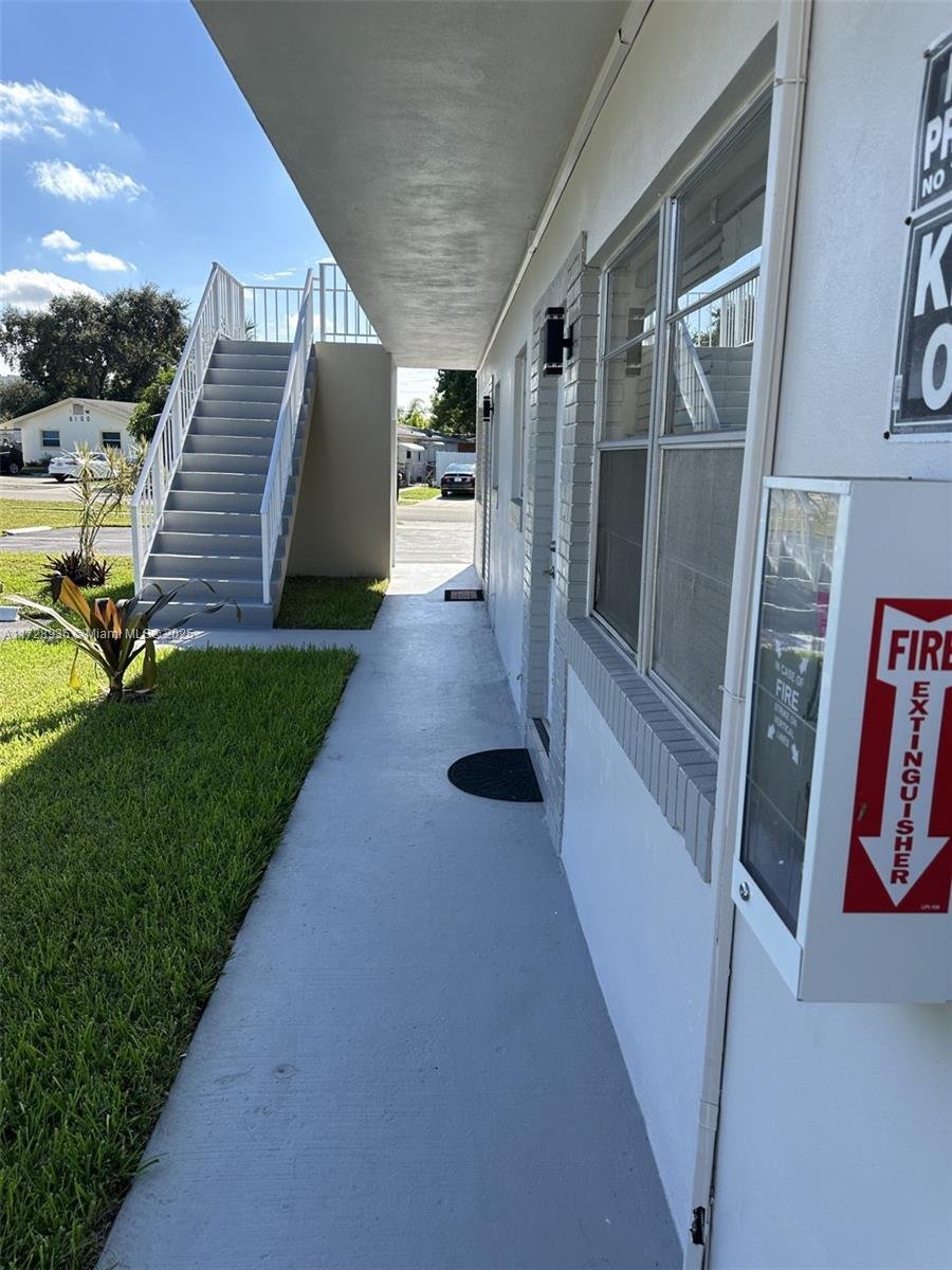 Pembroke Pines, Florida, United States 2 - 16639523