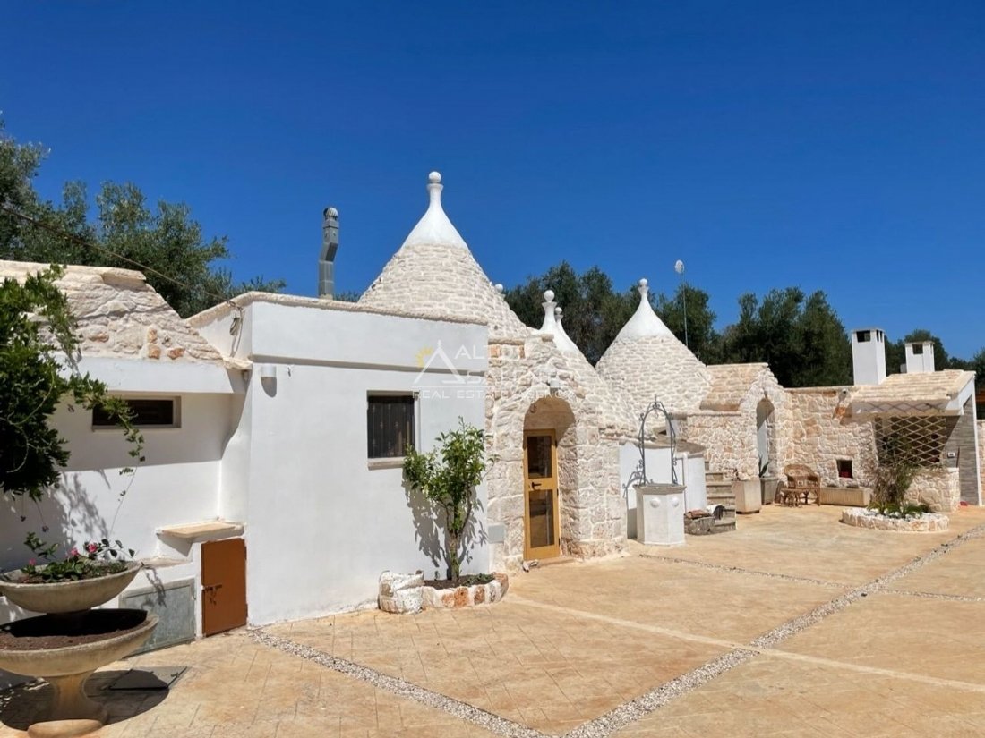 Country House in Ceglie Messapica, Apulia, Italy 4 - 16631417