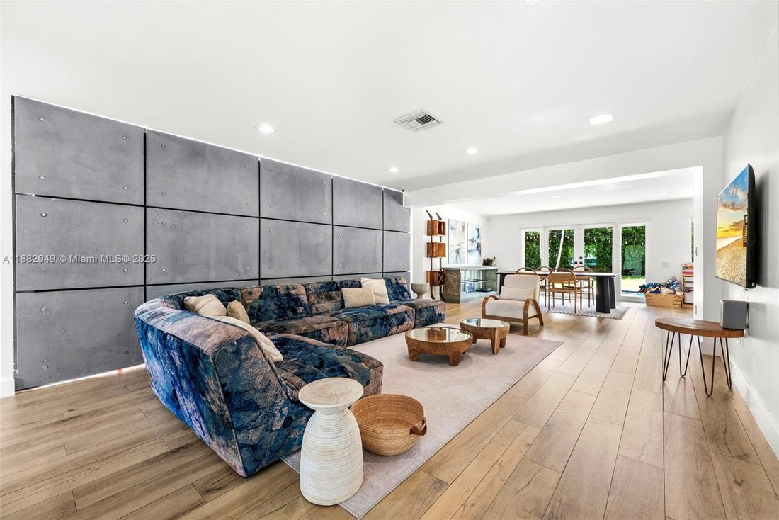 House in North Miami Beach, Florida, United States 4 - 16639468
