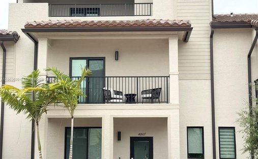 Townhouse in Miami Springs, Florida, United States 1