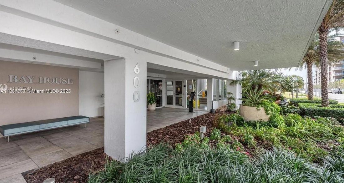 Condo in Miami, Florida, United States 2 - 16638181