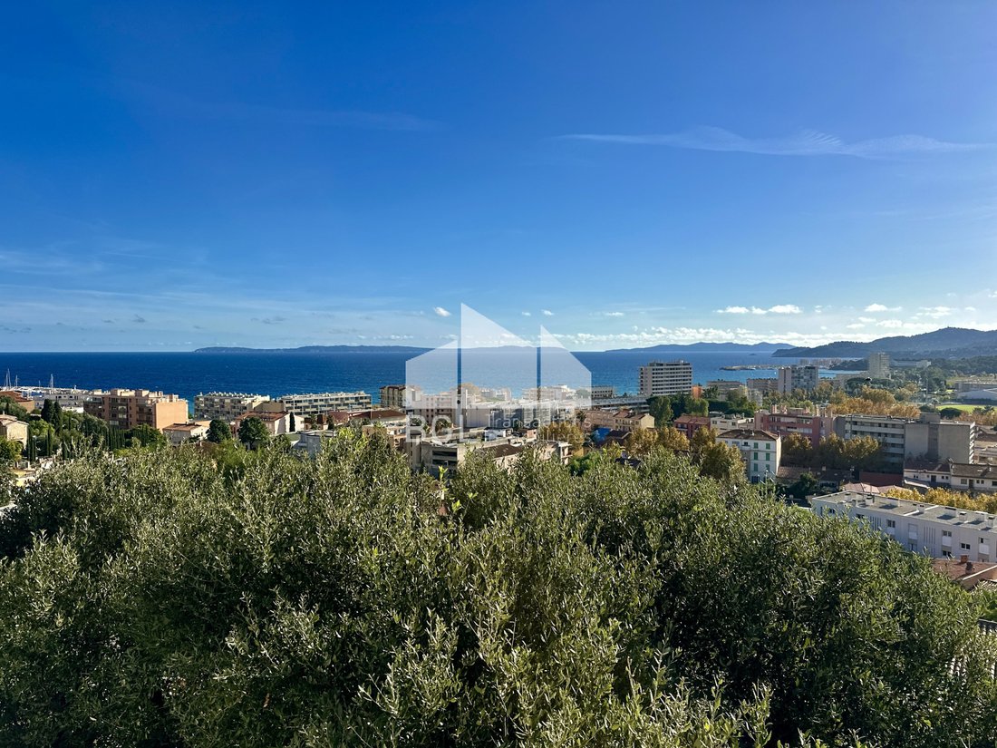 House in Le Lavandou, Provence-Alpes-Côte d'Azur, France 2 - 16631495