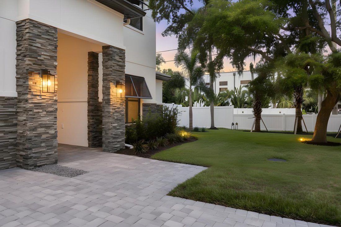 House in Sarasota, Florida, United States 5 - 16646369