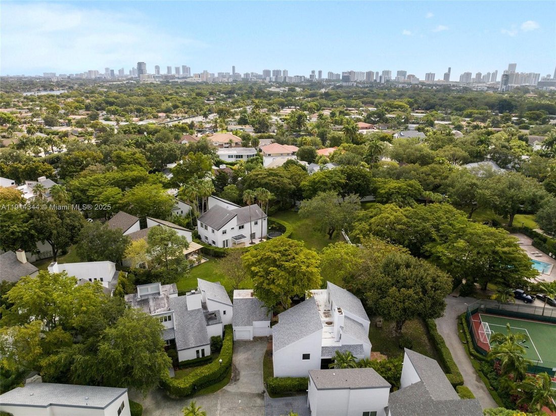 House in North Miami Beach, Florida, United States 4 - 16638578