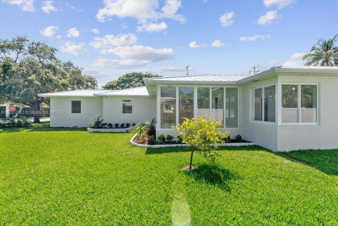 House in Hollywood, Florida, United States 2 - 16637692