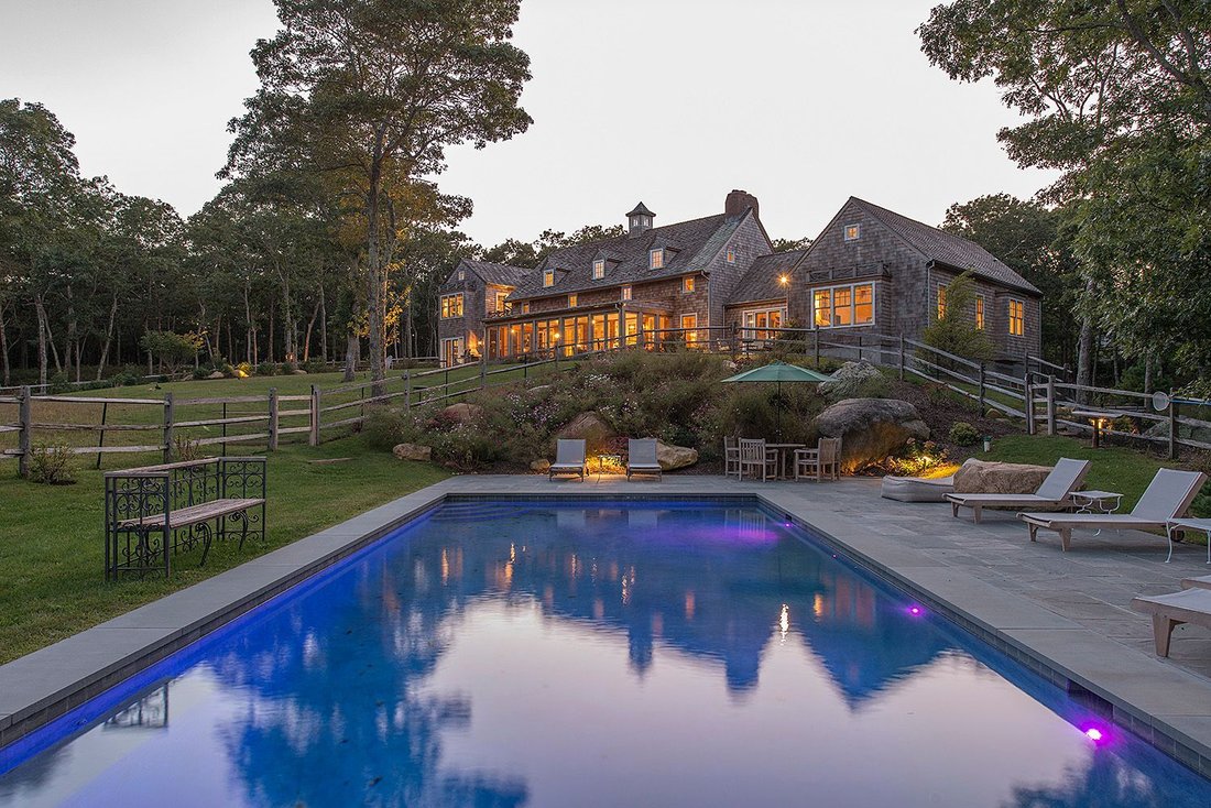 East Hampton, New York, United States 2 - 16640944