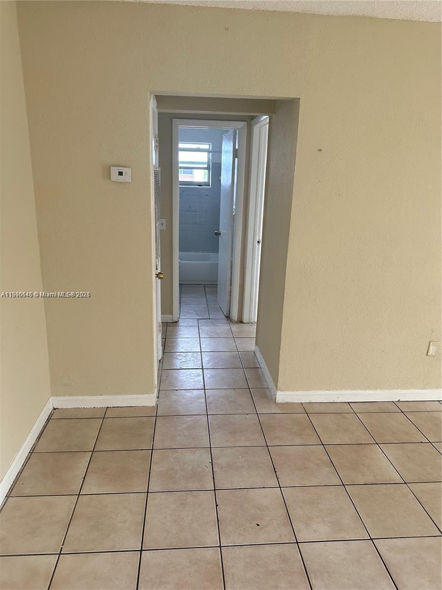 Miami, Florida, United States 4 - 16639579