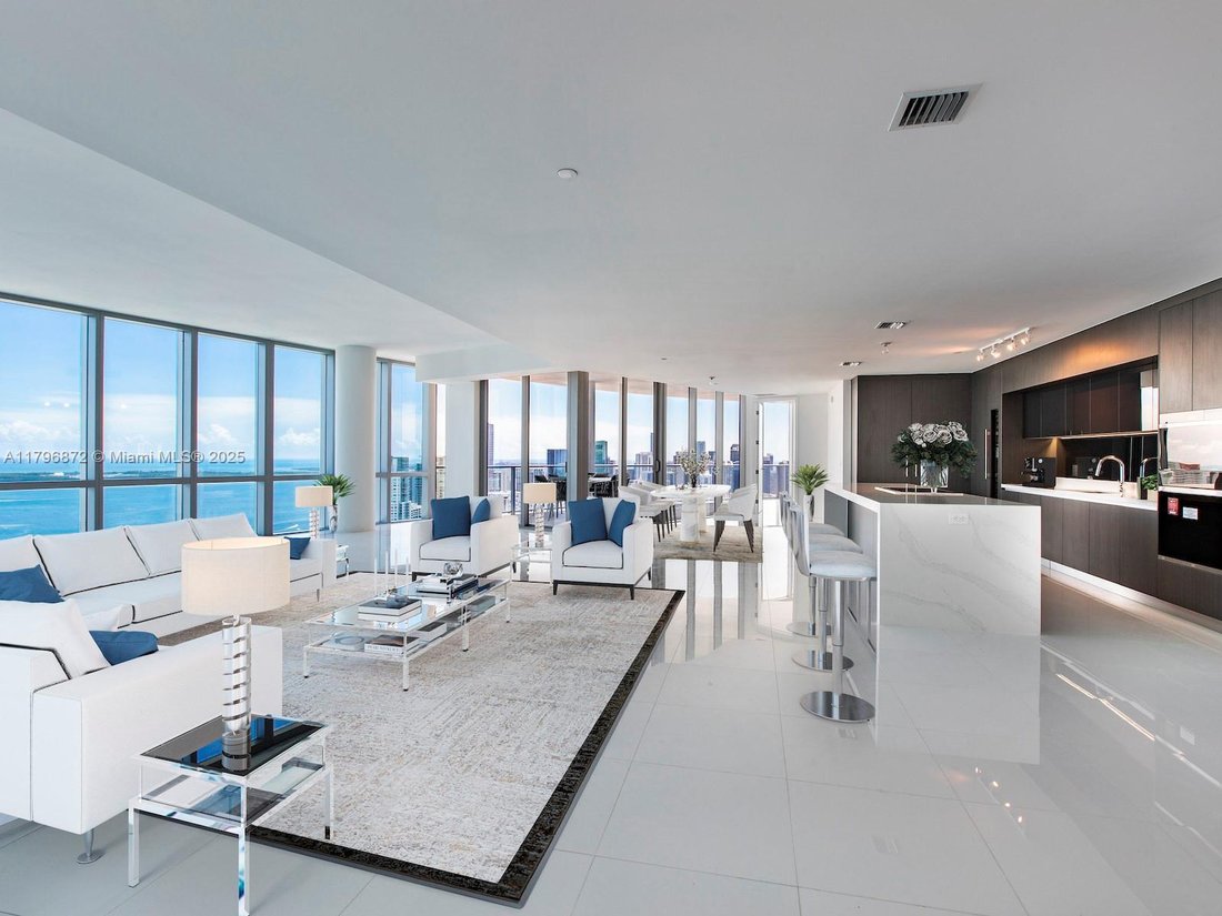 Condo in Miami, Florida, United States 1 - 16636601