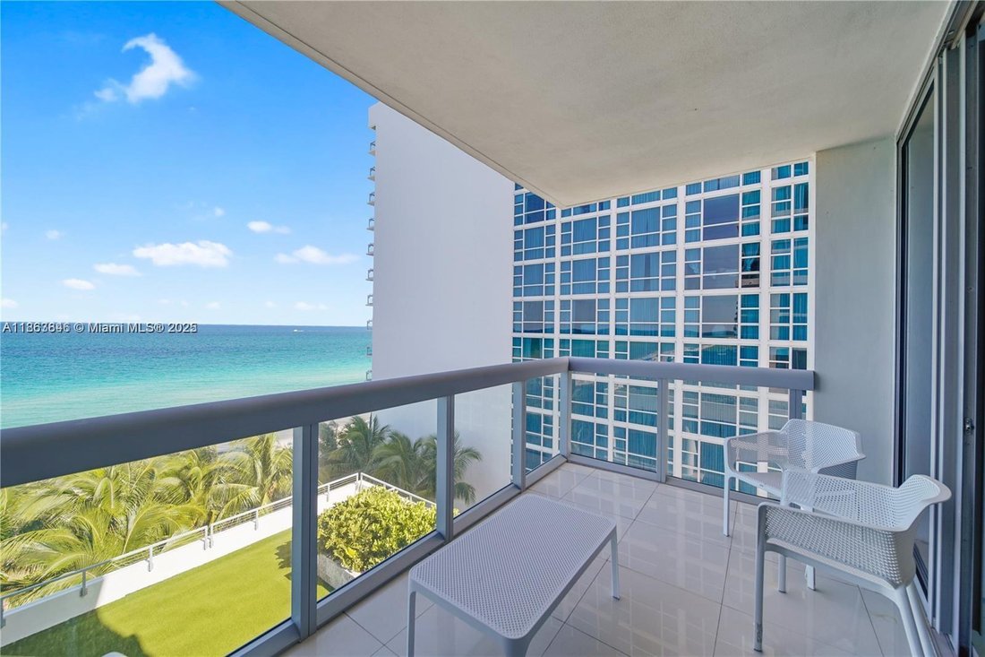 Condo in Miami Beach, Florida, United States 2 - 16637718