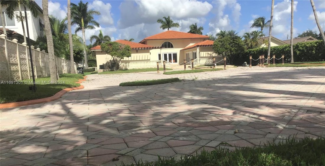 House in Miami, Florida, United States 3 - 16636293