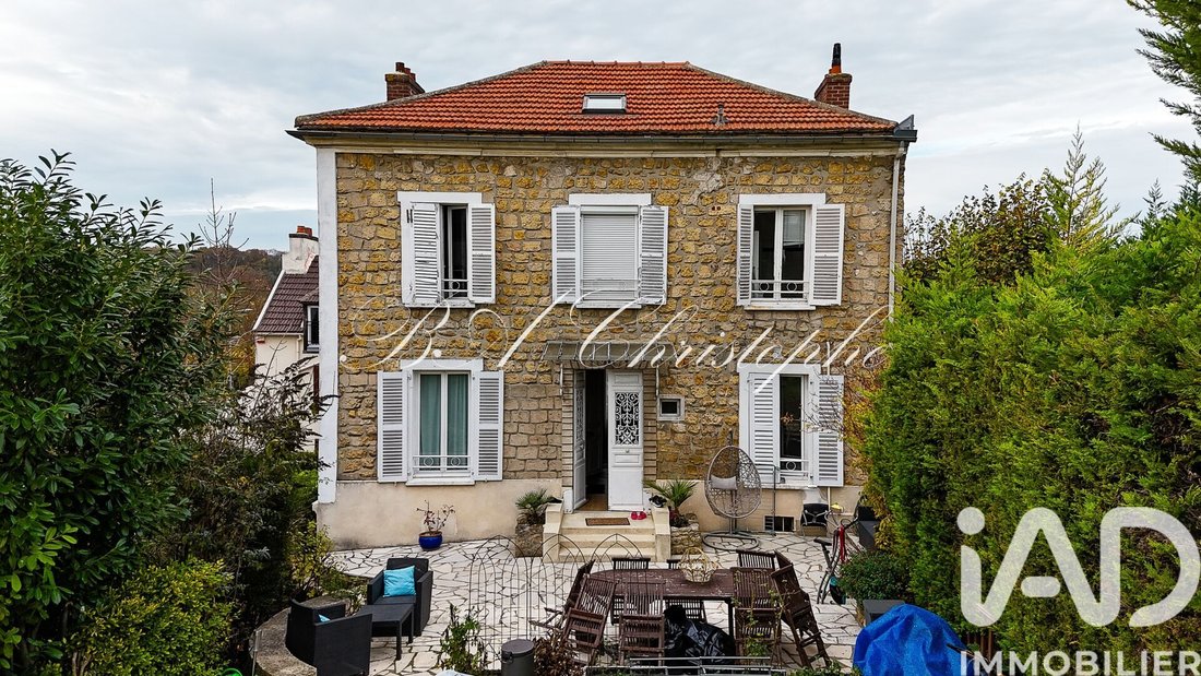House in Centre Ville-mail-Golf-Epluches-Pt Petit, Saint-Ouen-l'Aumone, France 4 - 16645052