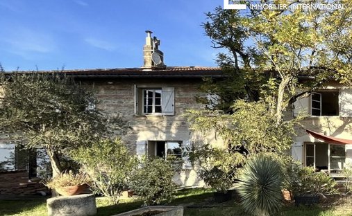 Farm Ranch in Saint-Sulpice-la-Pointe, Occitania, France 1