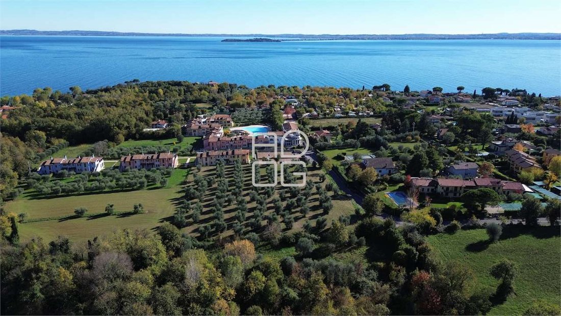 Land in Moniga del Garda, Lombardy, Italy 1 - 14661042