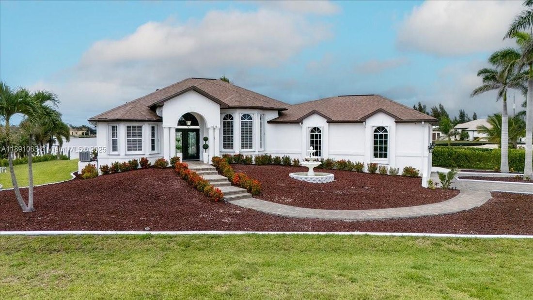 House in Cape Coral, Florida, United States 2 - 16638865
