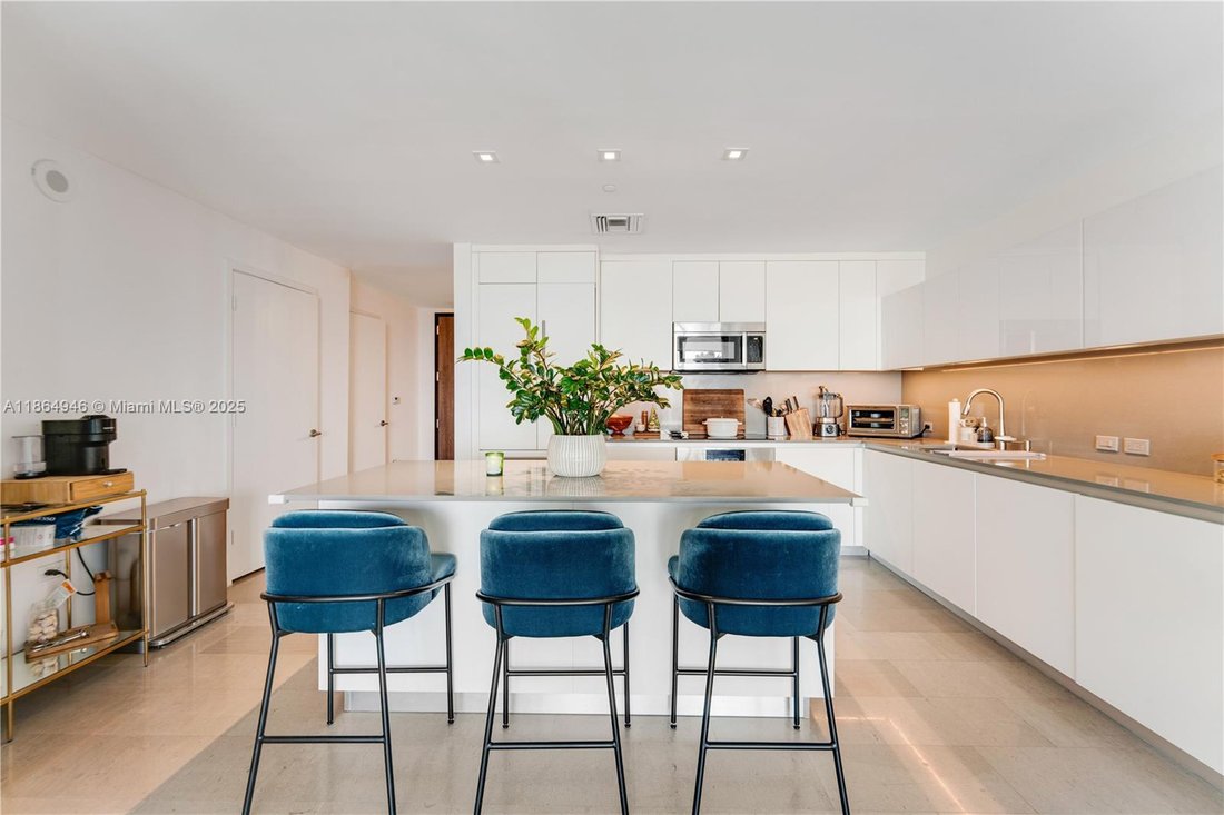 Condo in Miami, Florida, United States 5 - 16637923