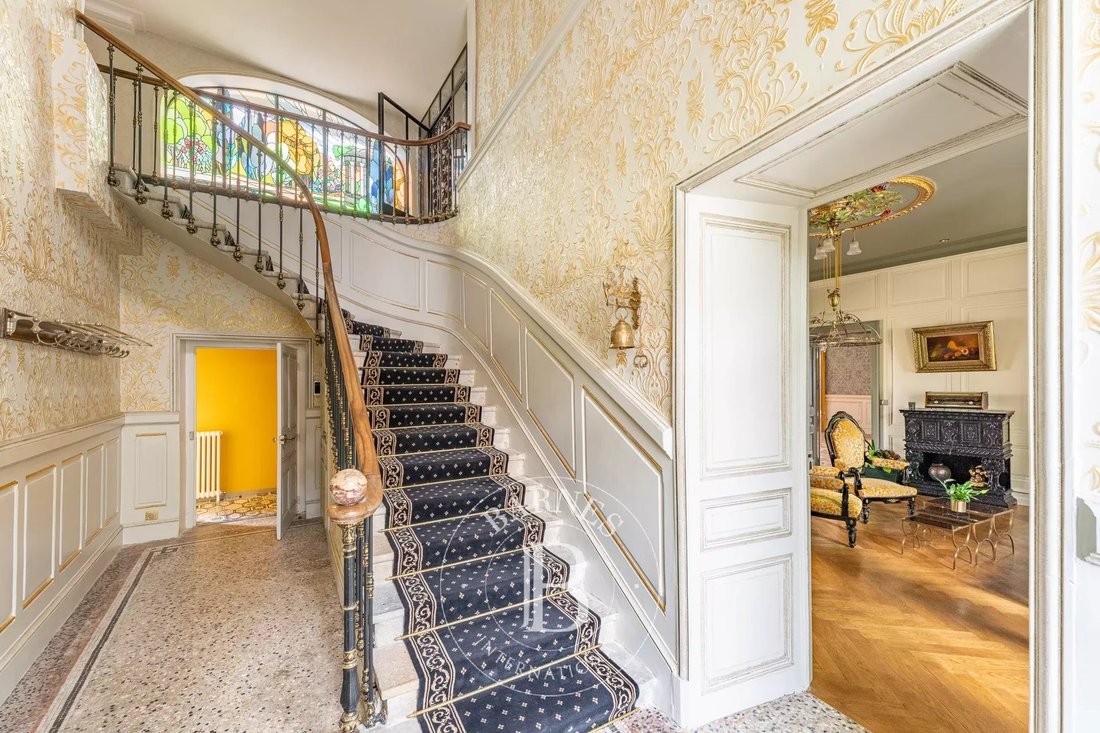 Estate in Arrondissement of La Tour-du-Pin, Auvergne-Rhône-Alpes, France 4 - 16647922