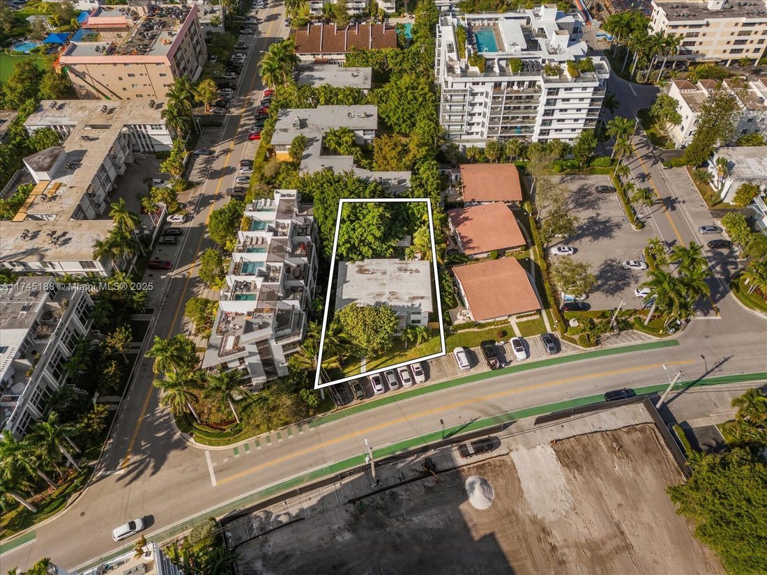 Bal Harbour, Florida, United States 1 - 16637887