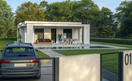 Villa in Manerba del Garda, Lombardy, Italy 1