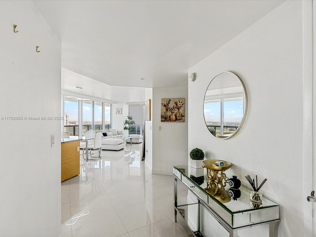 Condo in Hallandale Beach, Florida, United States 4 - 16639771