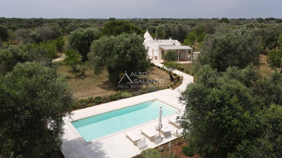 Country House in Ceglie Messapica, Apulia, Italy 1 - 16631315