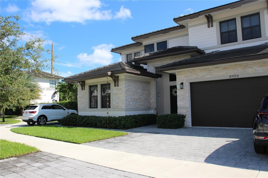 House in Miami, Florida, United States 3 - 16635884