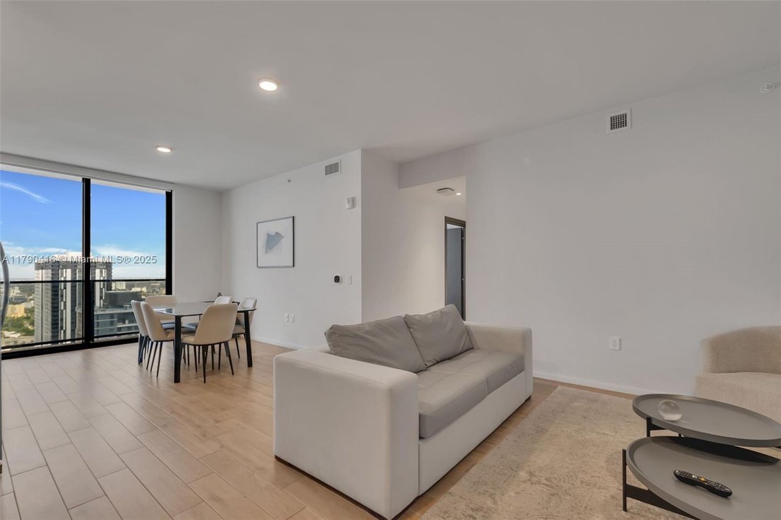 Condo in Miami, Florida, United States 4 - 16640533