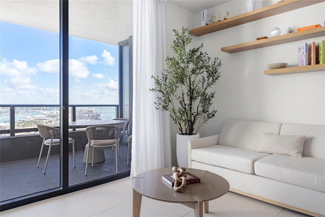 Condo in Miami, Florida, United States 1 - 16638498