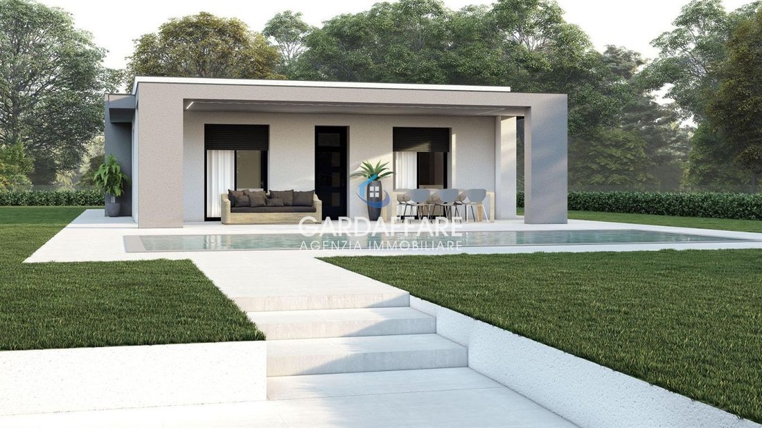 Villa in Manerba del Garda, Lombardy, Italy 2 - 16646116