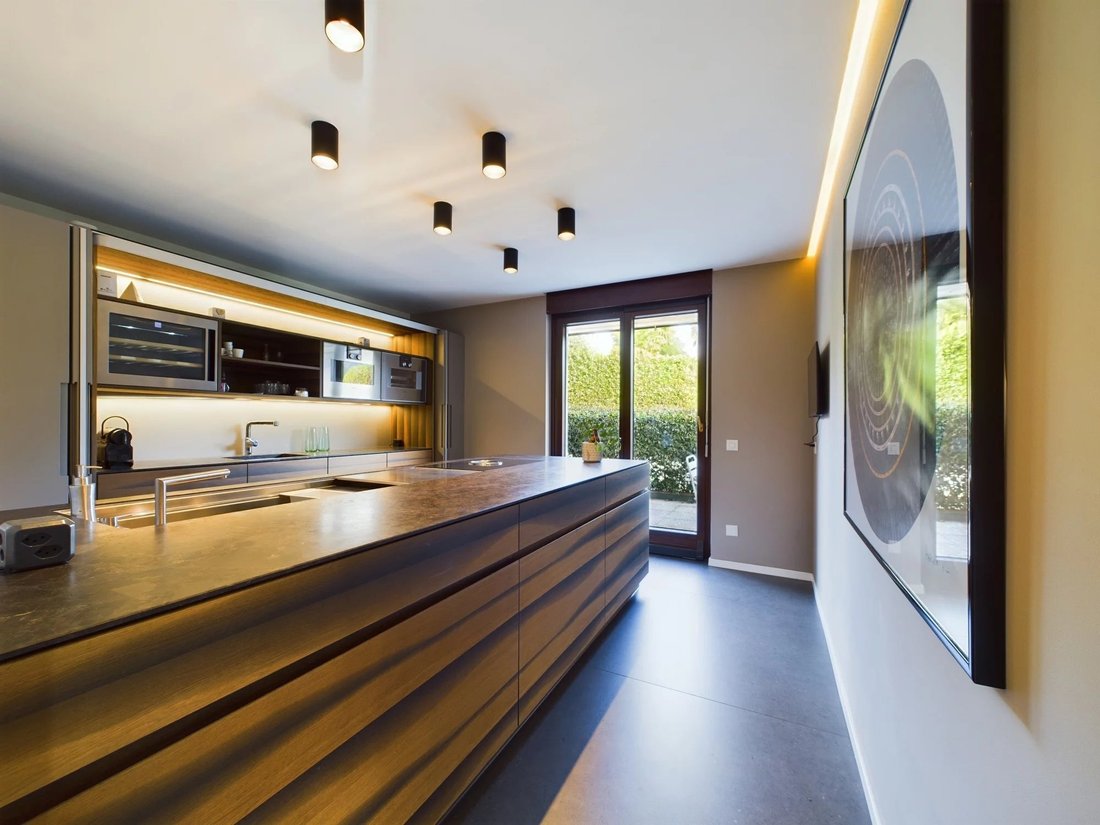 High Standing Villa With Magnificent Indoor Pool