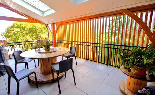 Castle for Sale in Bons-en-Chablais, Auvergne-Rhône-Alpes, France