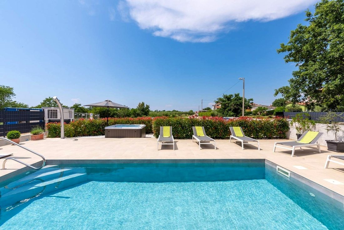 Villa in Porec, Istria County, Croatia 3 - 16638474