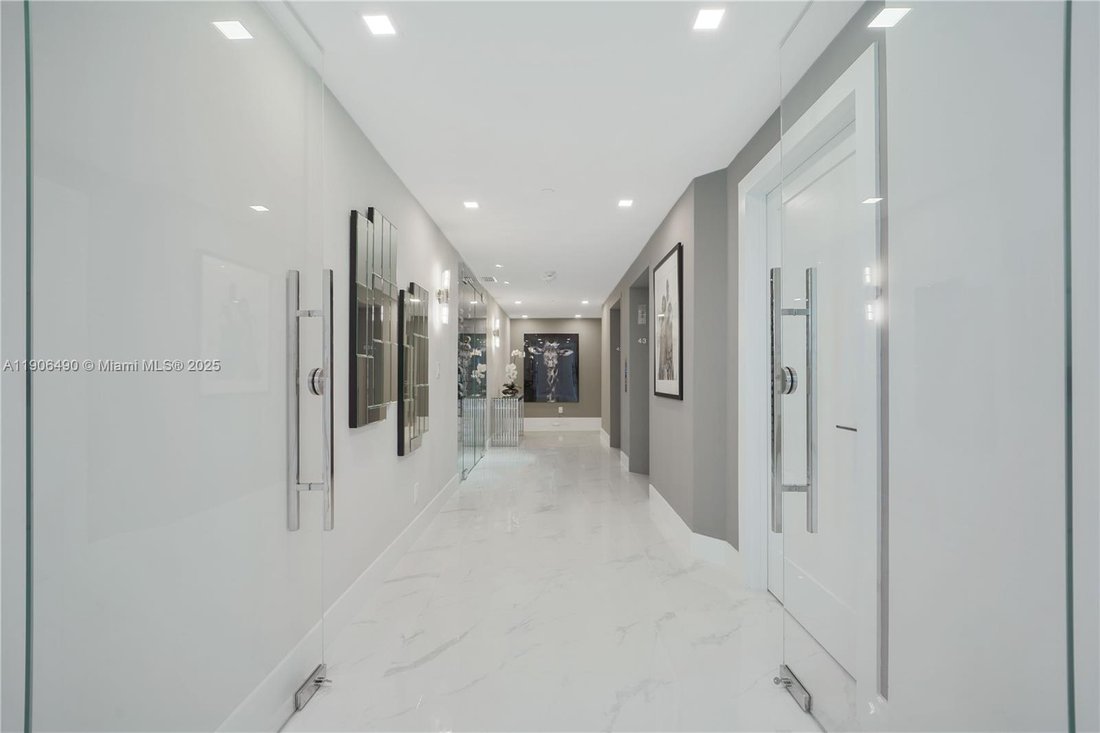 Condo in Miami Beach, Florida, United States 4 - 16636236