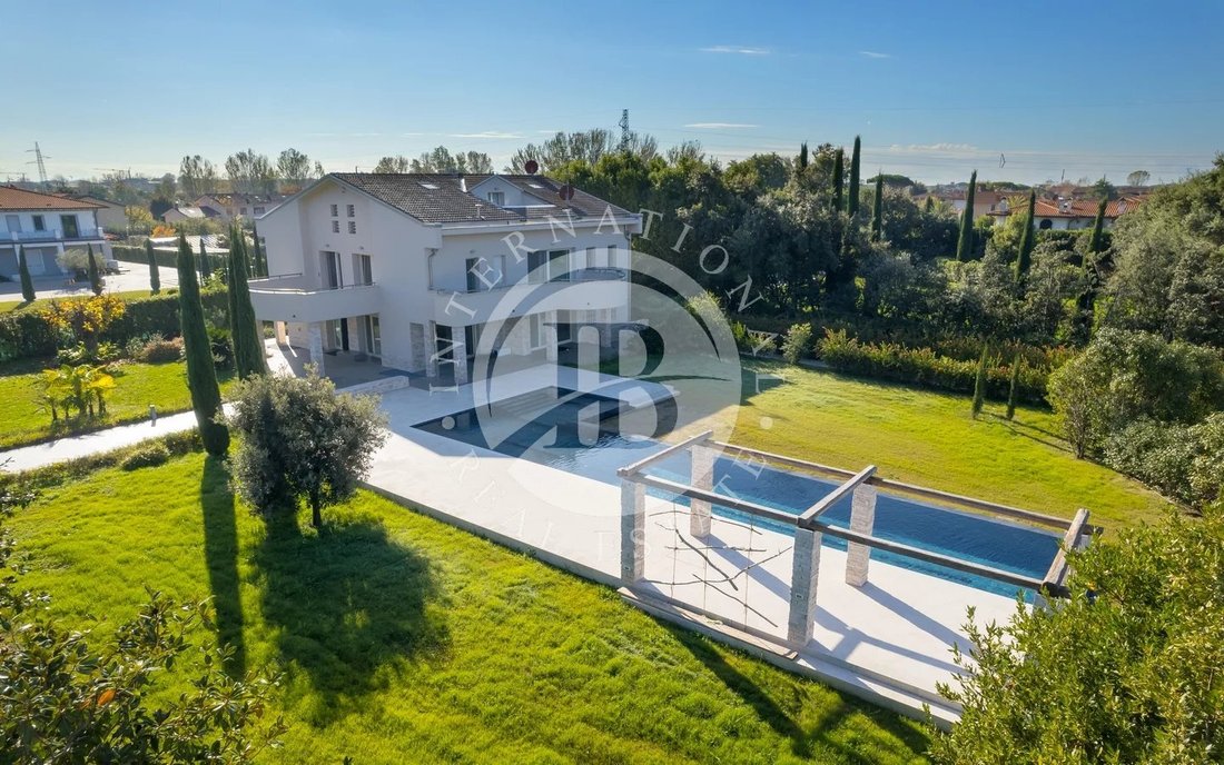 Villa in Center, Forte dei Marmi, Tuscany 1 - 16631634