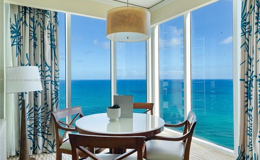 Condo in Golden Beach, Florida, United States 1