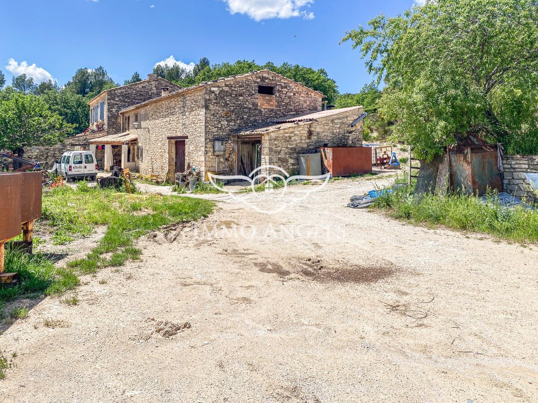 Country House in Murs, Provence-Alpes-Côte d'Azur, France 4 - 16643504