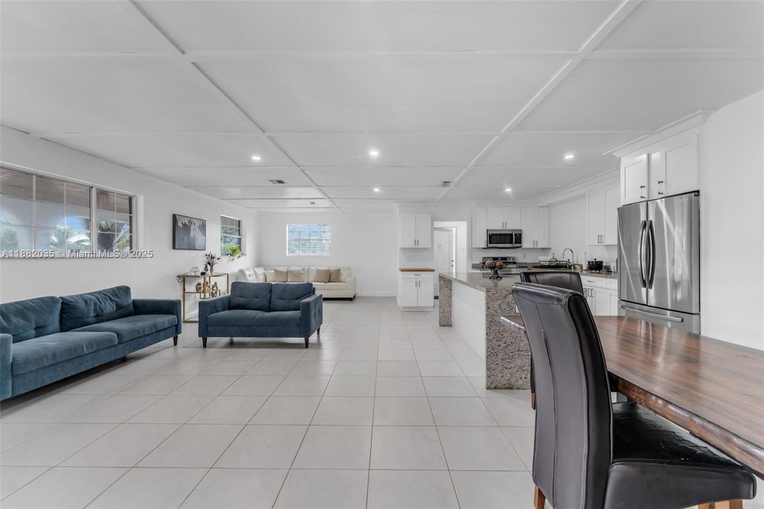 House in Miami, Florida, United States 5 - 16640001