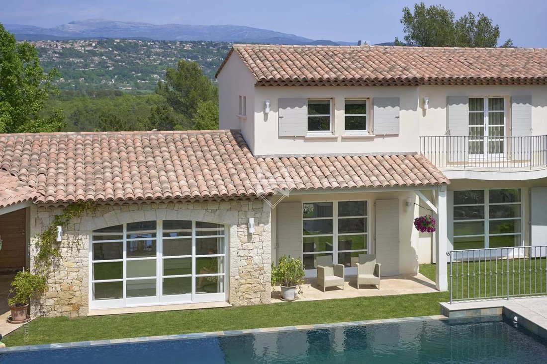 Estate in Tourrettes, Provence-Alpes-Côte d'Azur, France 3 - 16647368