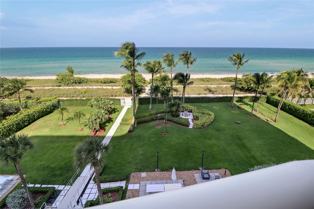 Condo in Bal Harbour, Florida, United States 3 - 16640108