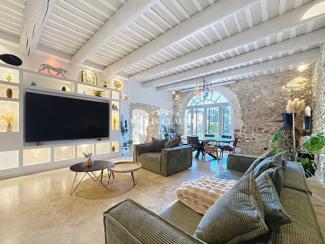House in Avignon, Provence-Alpes-Côte d'Azur, France 3 - 16630077