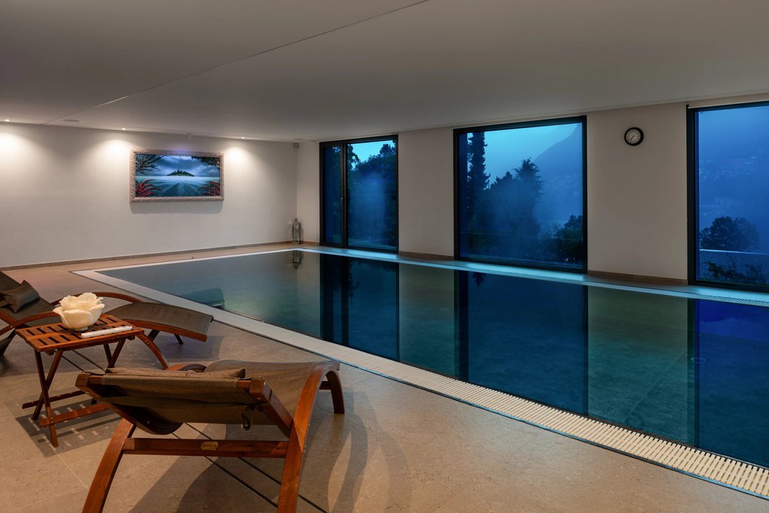Villa in Collina d'Oro, Ticino, Switzerland 2 - 16629544